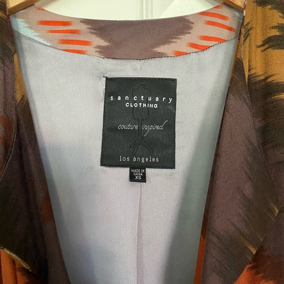 Fun light loose blazer from Anthropologie . - Picture 3 of 3